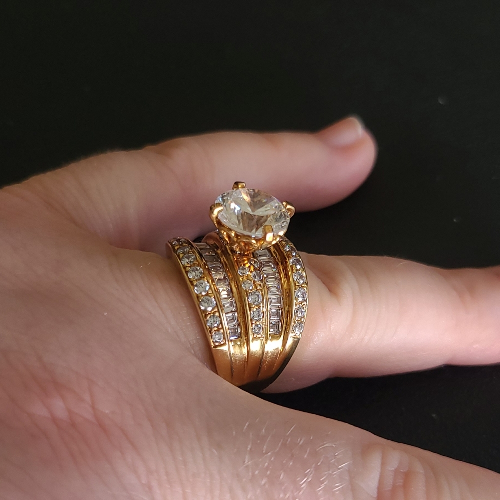Gold Vermeil Sterling Ring With Cubic Zirconia - Picture 3 of 7